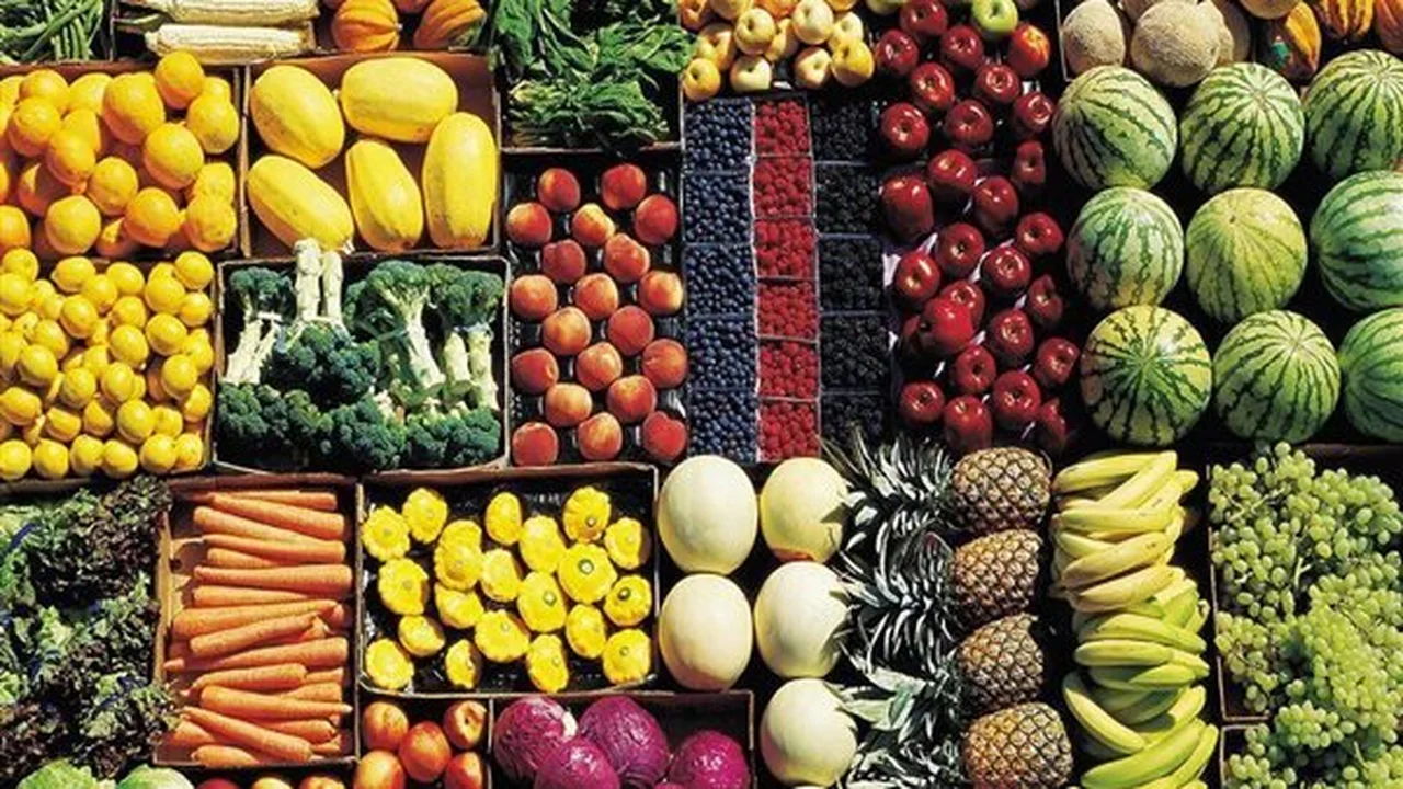 انخفاض سعر اليوسفي والكانتلوب والبرتقال في سوق العبور يعكس تراجع الطلب الشتوي على الفاكهة